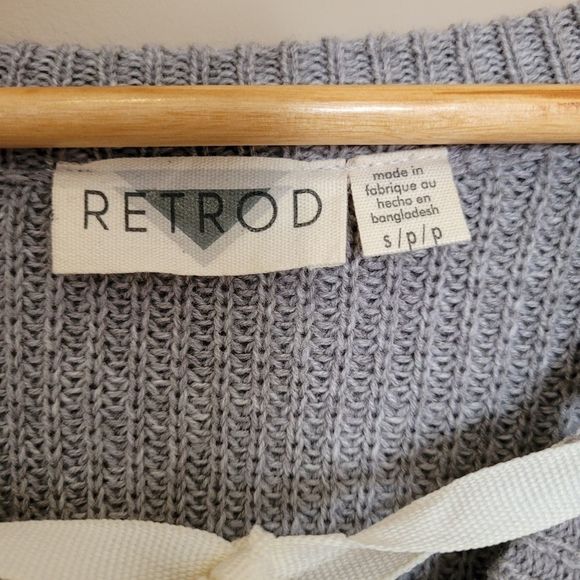 Retrod Knit Grey Soft Sweater with Ribbon Lacing and Bell Sleeves - Picture 4 of 10